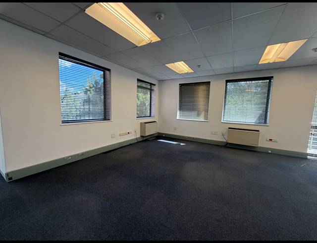 260M² OFFICE TO LET IN BEDFORDVIEW